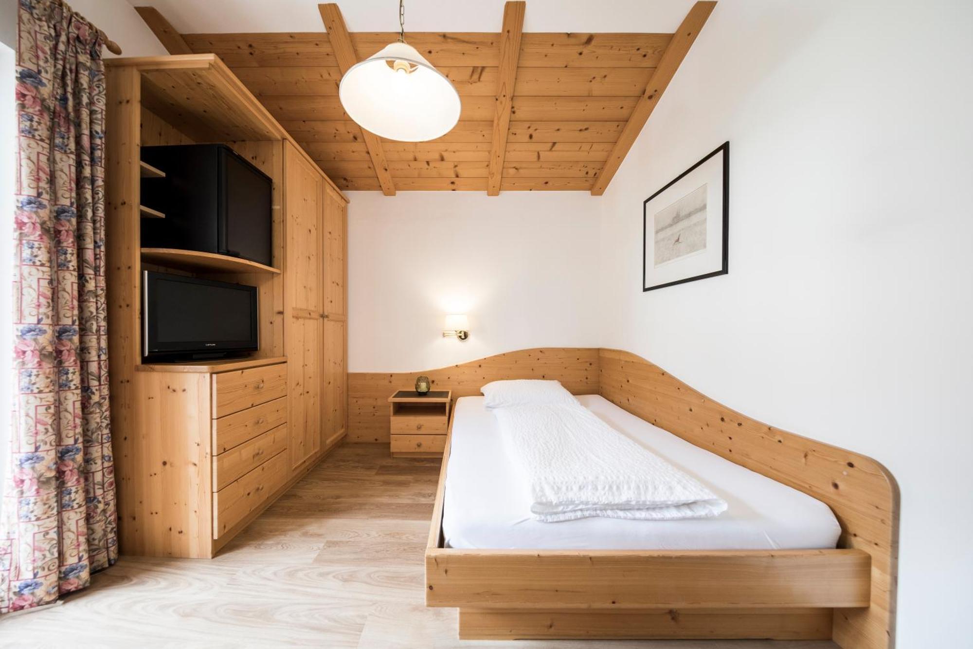 Hotel Torgglhof Caldaro Pokój zdjęcie